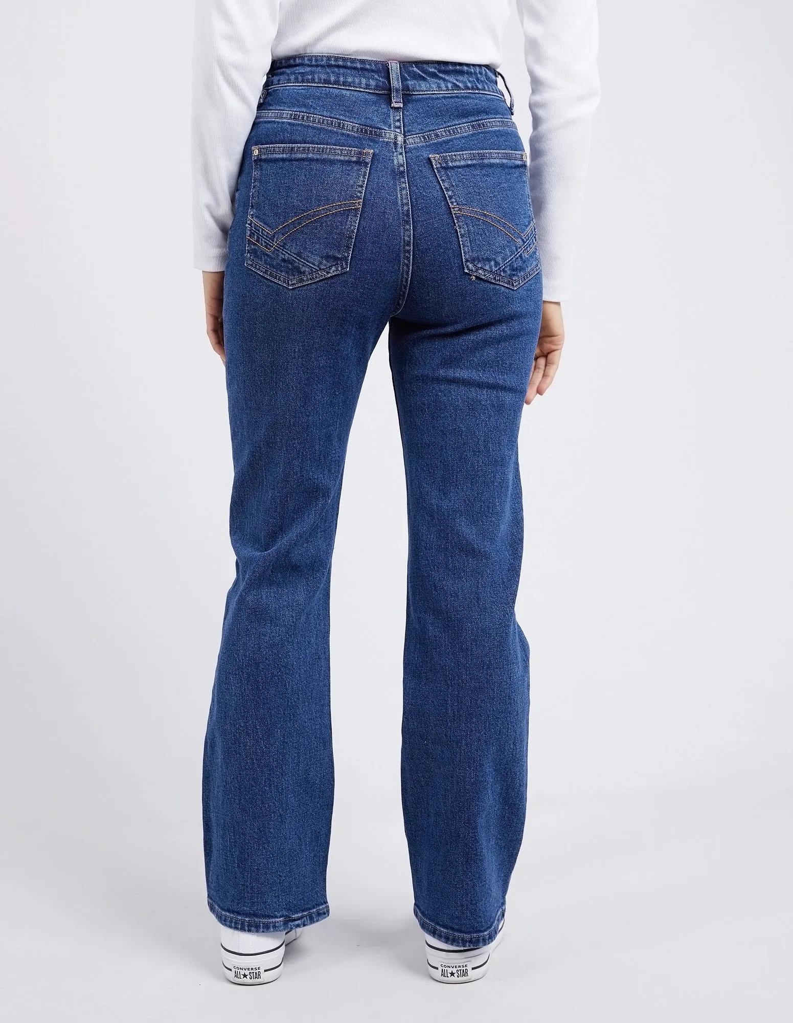 CLARA BOOTLEG JEANS DARK BLUE WASH