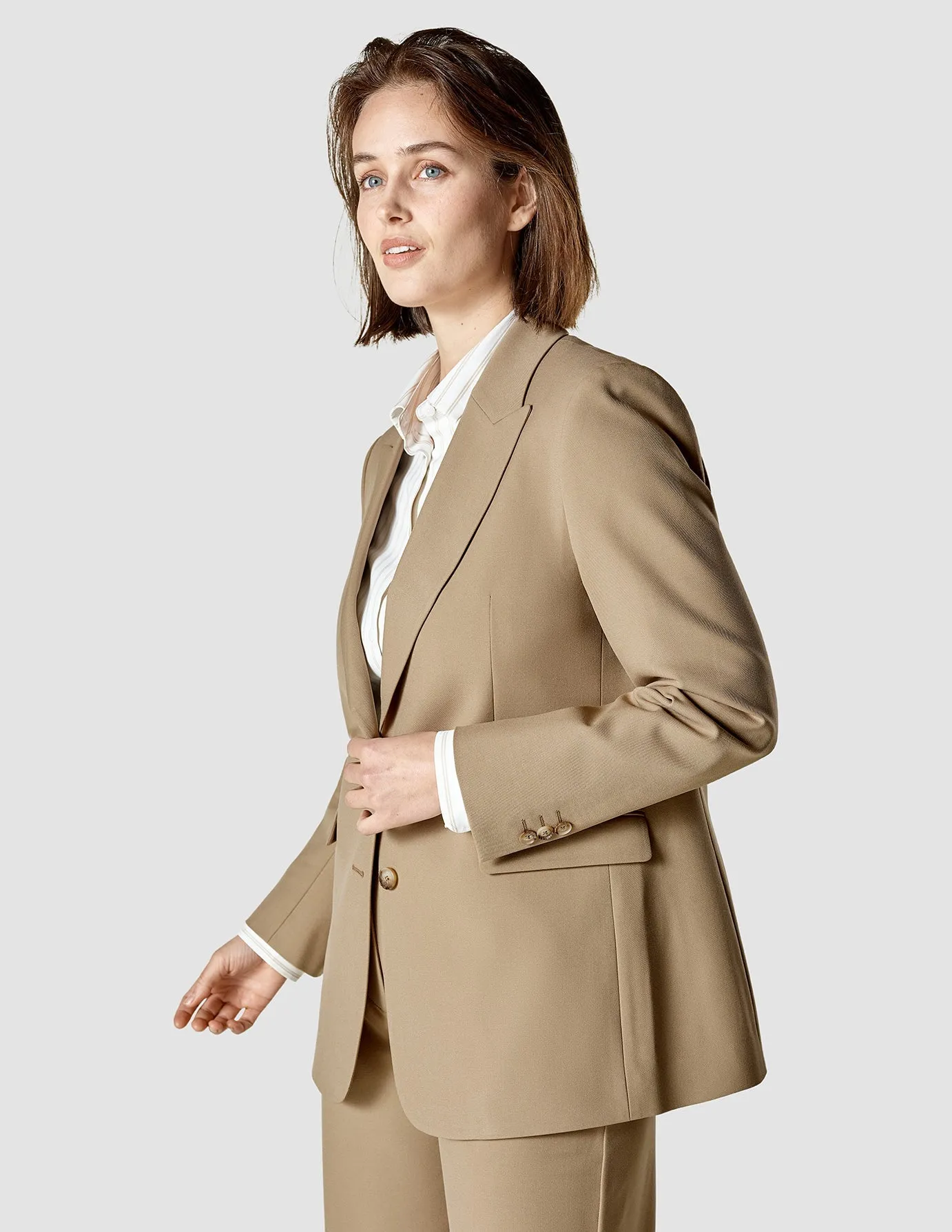 Essential Suit Straight Caramel