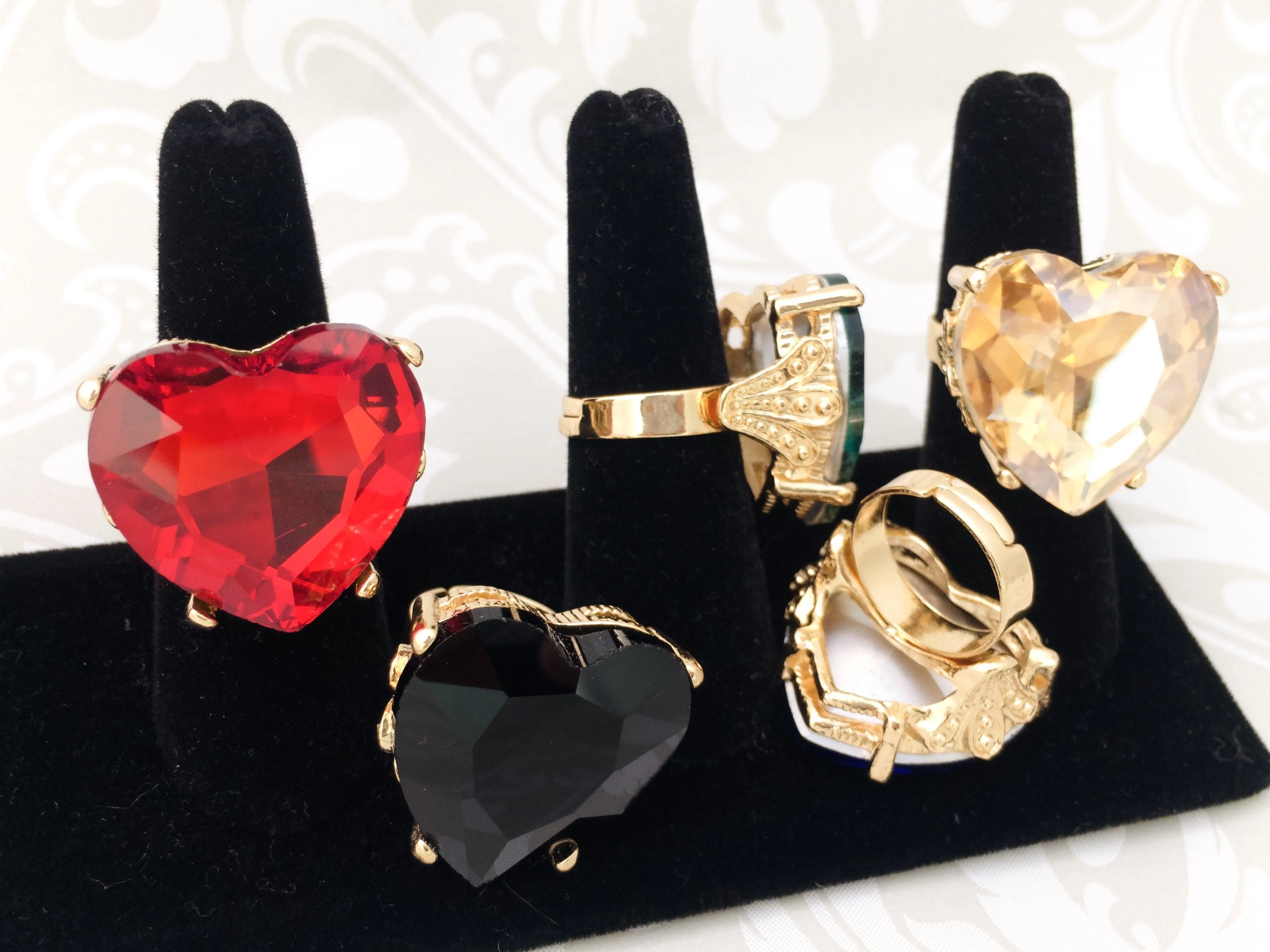 Instant Shipping! Regal Love Heart Ring (5 Colors)