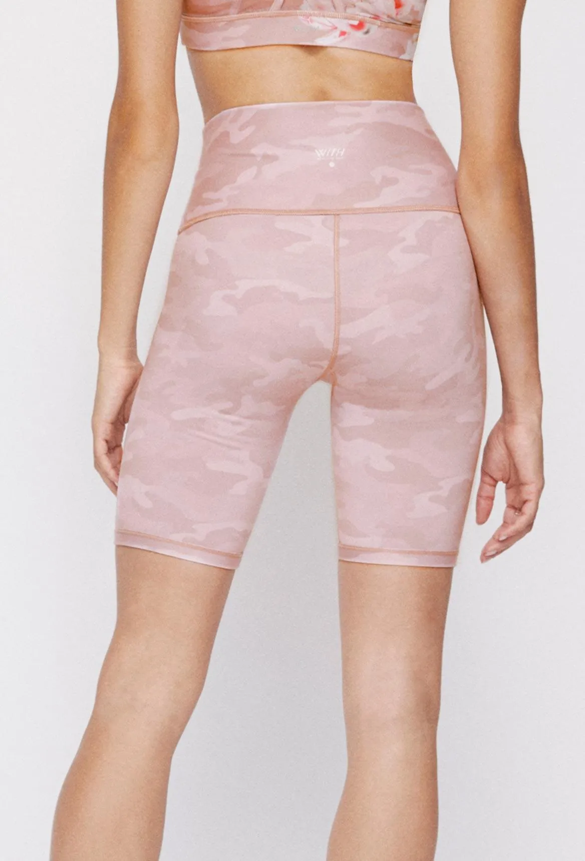 Kurt High-Waist Reversible Shorts Blush Camo Peony