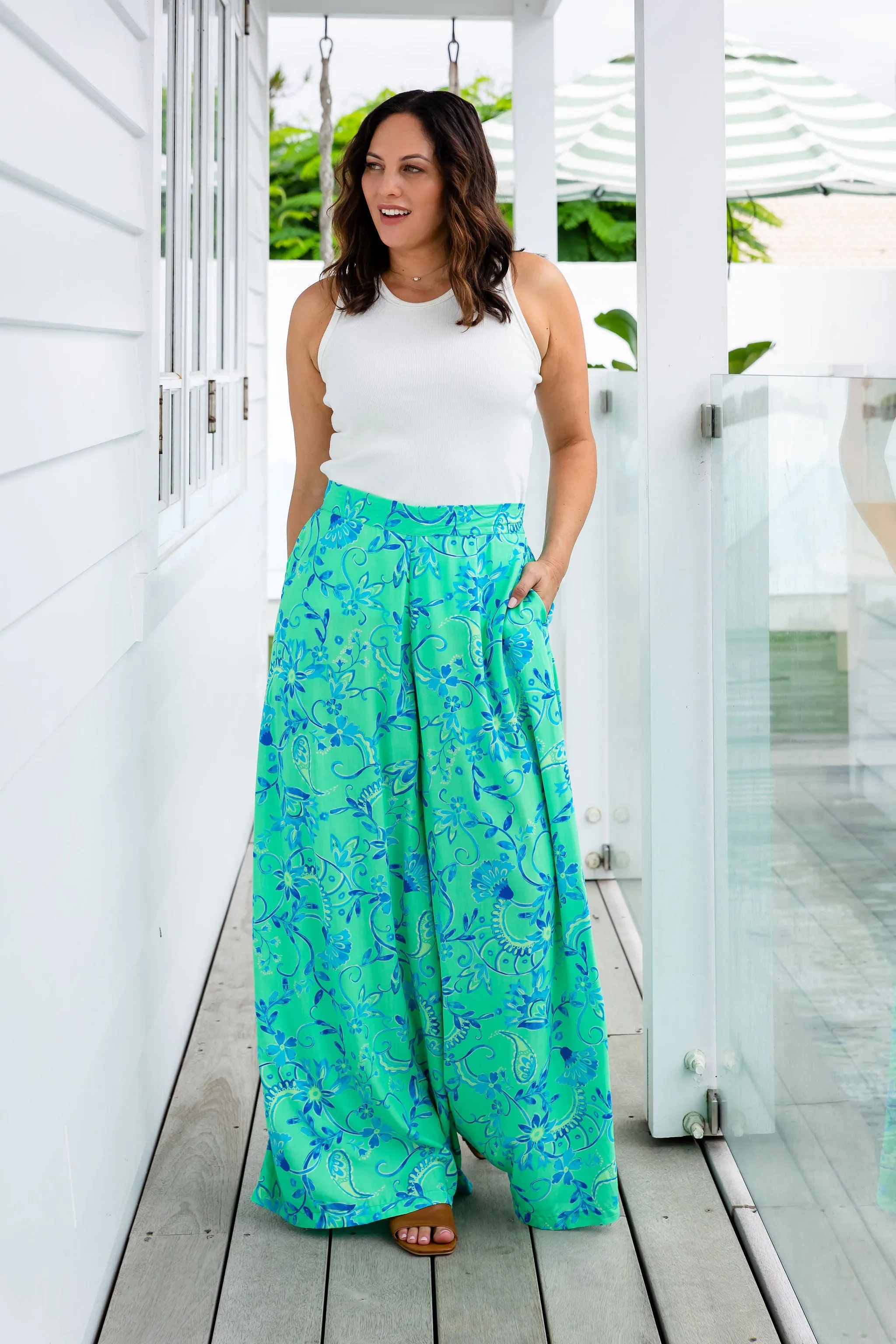 Larsa Wide Leg Pants in Evergreen Print