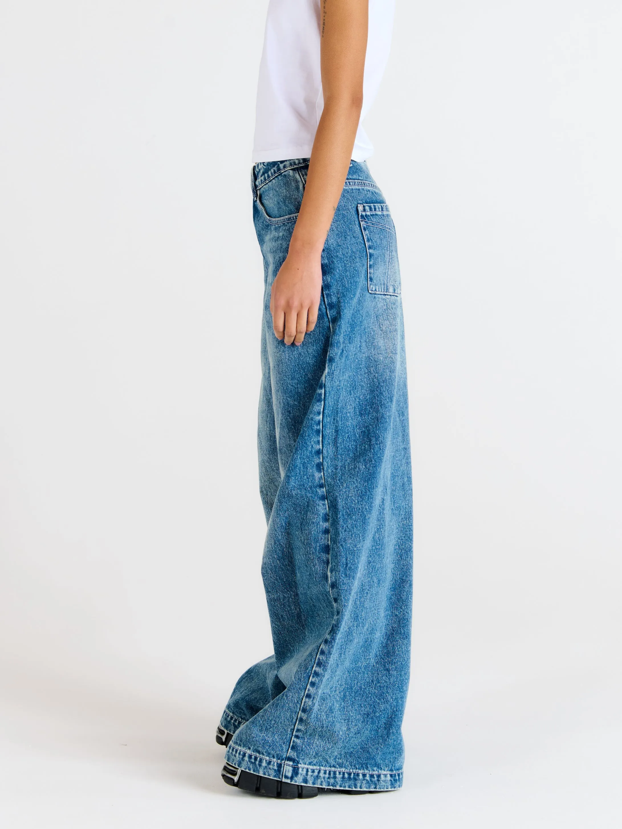 Slim Sweeper Jean Blue