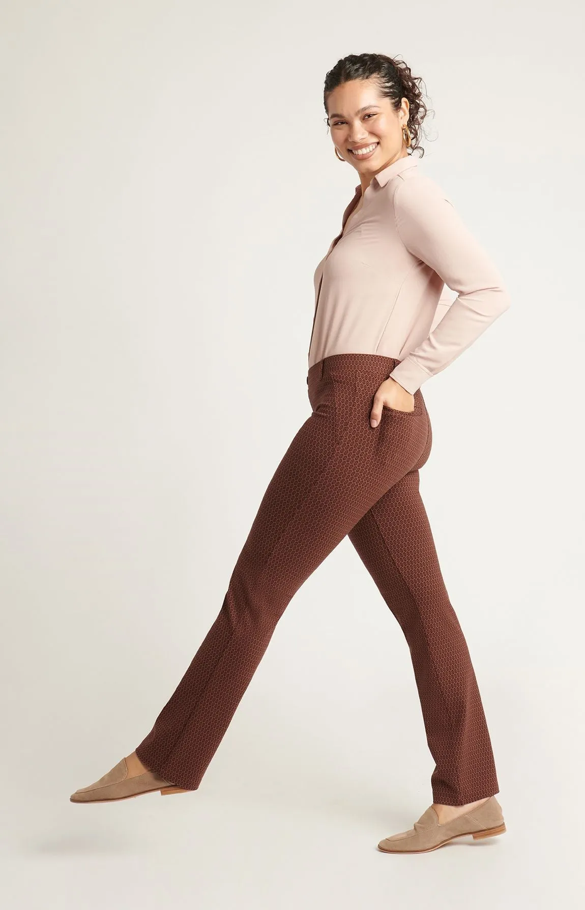 Straight-Leg | Two-Pocket Dress Pant Yoga Pants (Java)