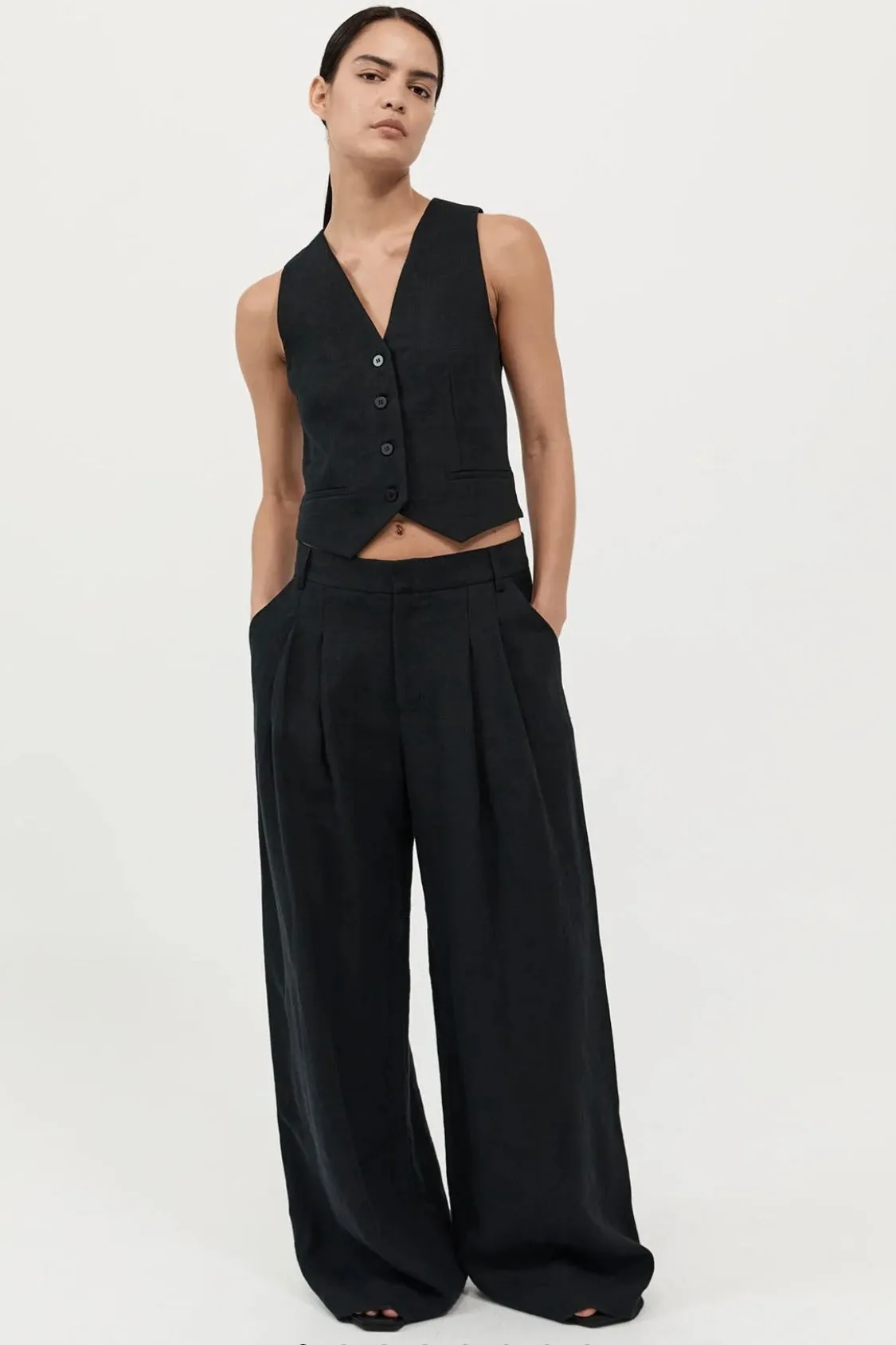 TAILORED LINEN PANTS