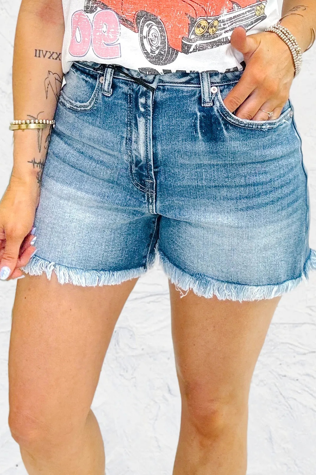 The Delanie Mid Rise Shorts - Denim