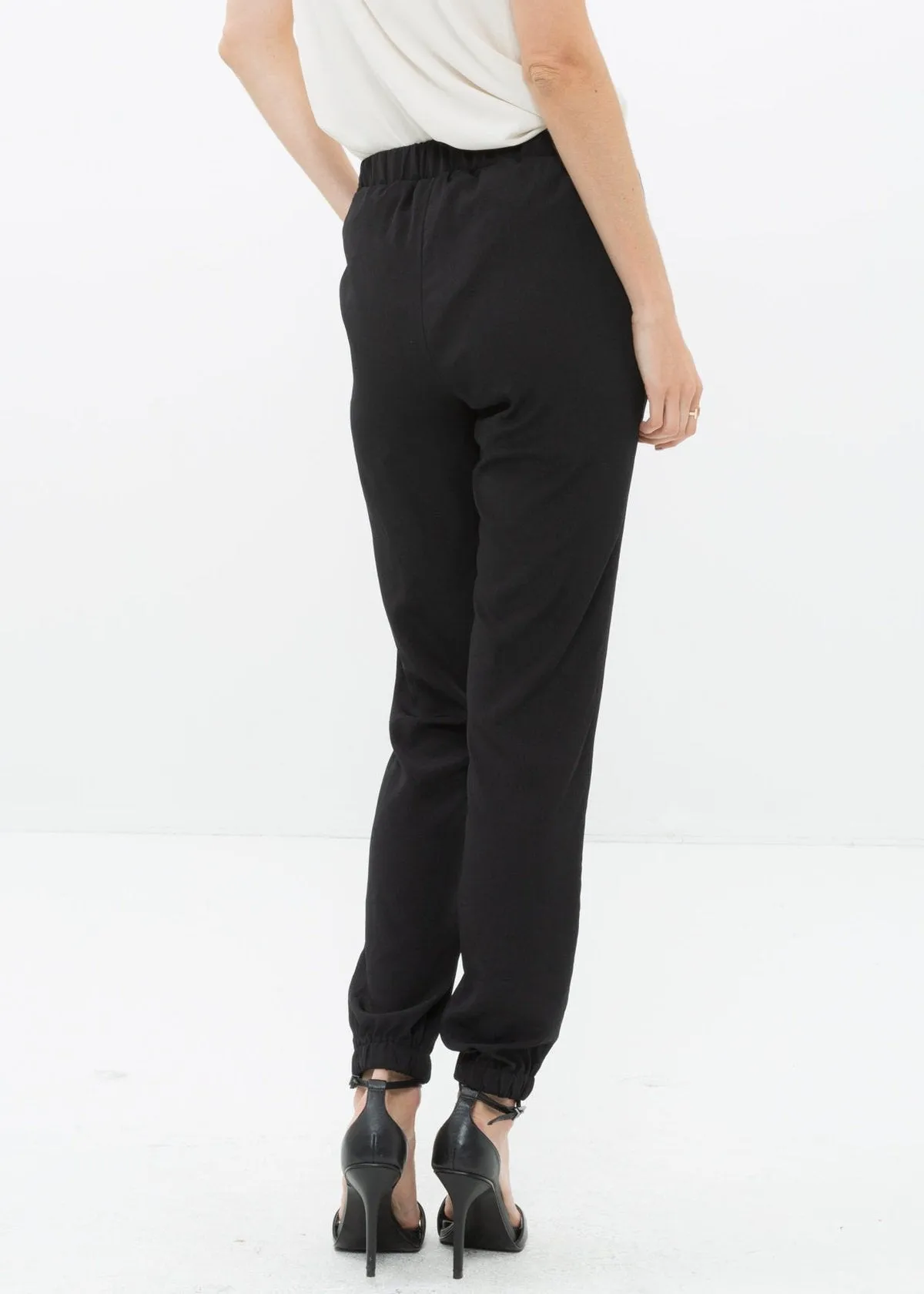 Women's Ankle Cuffed Black Crepe Pants In Black